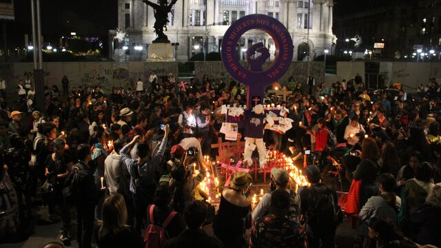 Miles marcharon para conmemorar el Día Internacional de la Eliminación de la Violencia contra la Mujer.