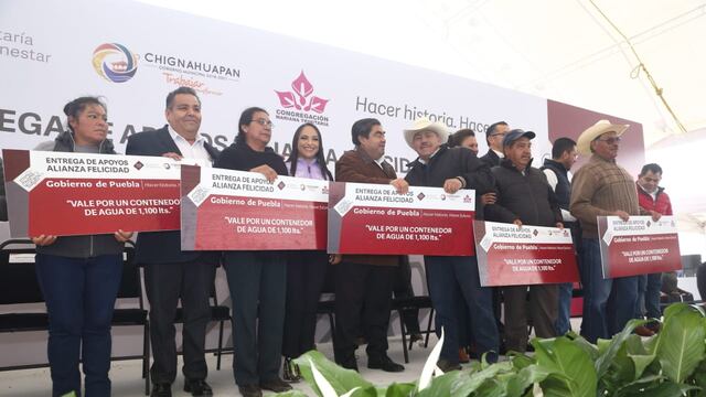 Miguel Barbosa entregó en Chignahuapan apoyos para mejorar la calidad de vida de los que menos tienen.