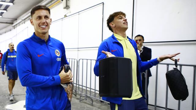 Brian Rodríguez e Igor Lichnovsky con el América.