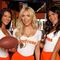 Hooters cierra locales para sobrevivir ante el aumento en los precios de la comida