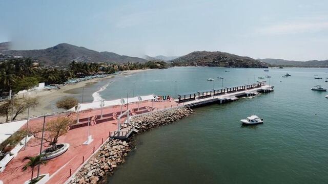 Nuevo muelle de Zihuatanejo.