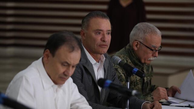 Quirino Ordaz recibe al secretario de Seguridad, Alfonso Durazo.