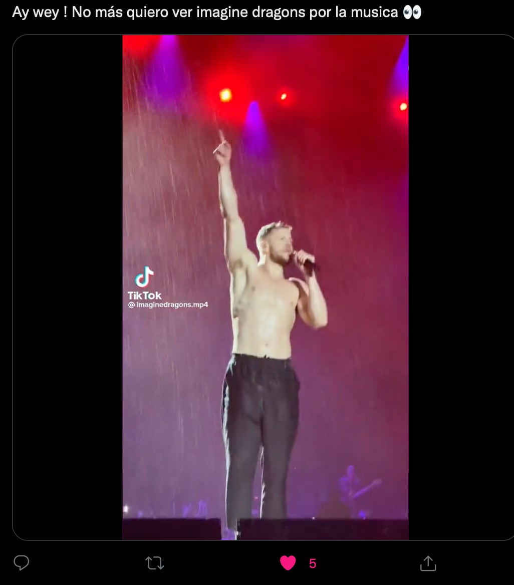 Dan Reynolds, vocalista de Imagine Dragons, ya encendió los memes al dejarse ver sin camisa