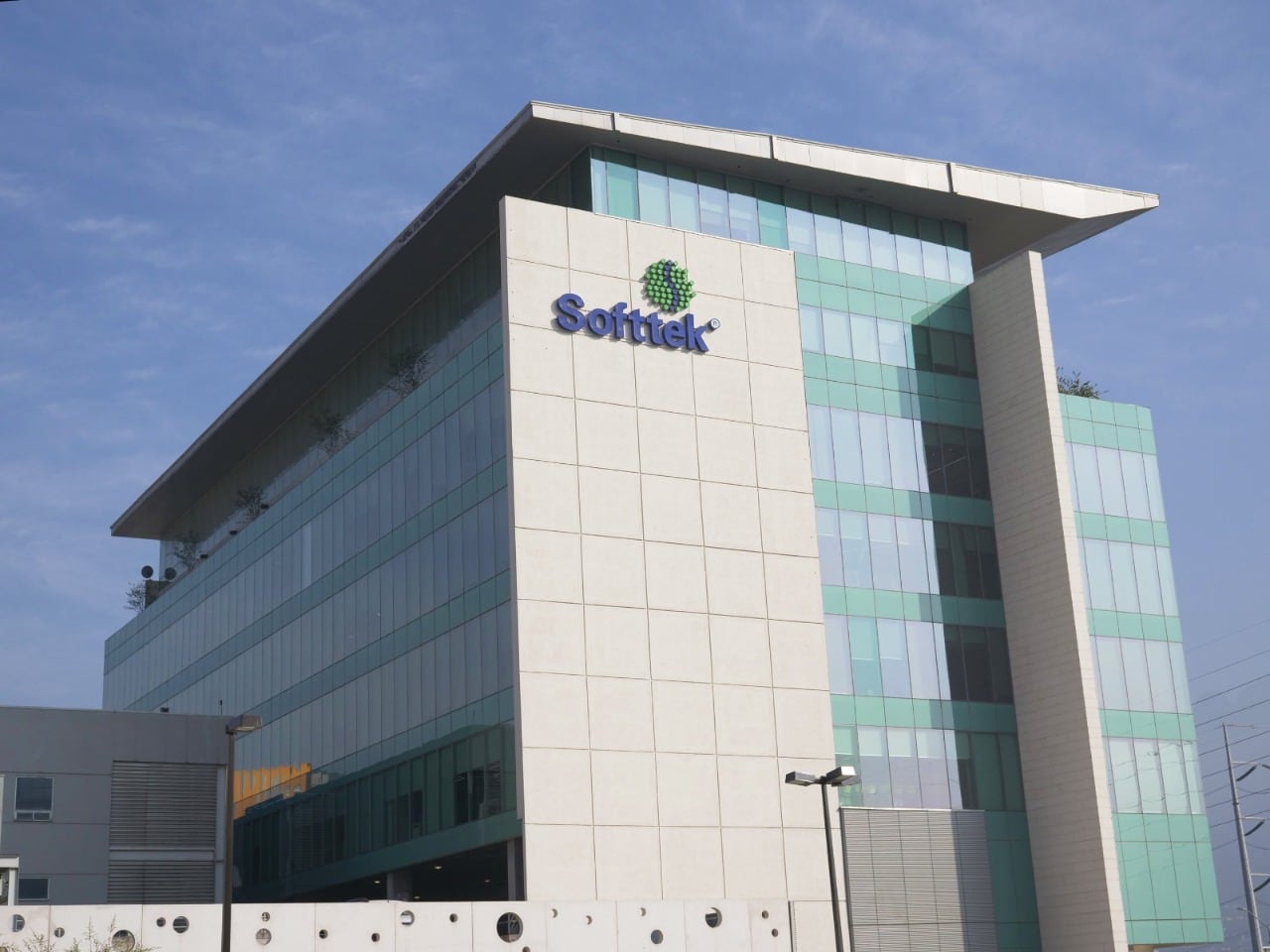 Softtek cumple 40 años de trayectoria