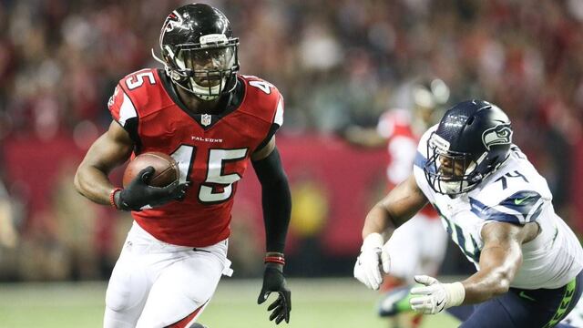 Los Halcones ya ganan 17-0 ante unos inoperantes Empacadores-