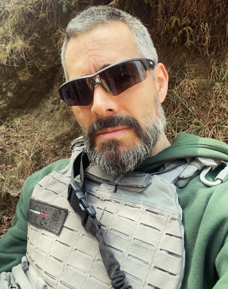 Omar Chaparro cumplió uno de sus sueños al transformarse en el “Rambo mexicano”