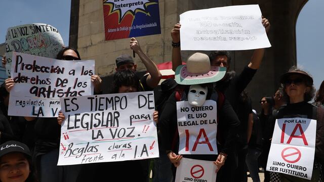 INE clonó la voz de Pepe Lavat y se echó encima a actores de doblaje, locutores y artistas en protesta hoy 13 de julio