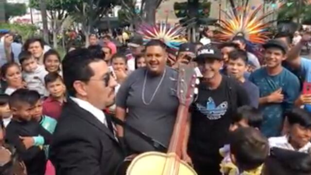 Mariachi Vs Rapper Mariachis y raperos se enfrentan en épica batalla de rimas