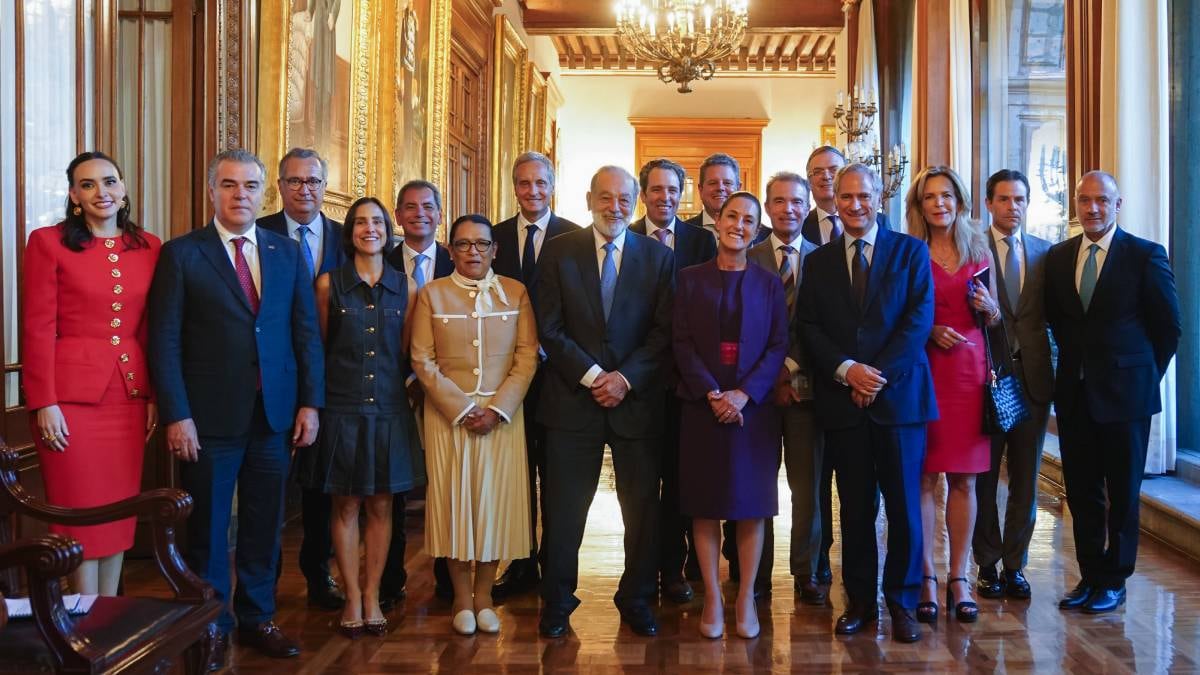 Carlos Slim y otros empresarios se reunieron con Claudia Sheinbaum en Palacio Nacional por el Plan México
