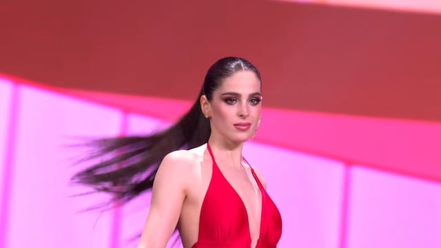 Fátima Bosch brilla en traje típico y traje de baño durante la preliminar de Miss Universo 2025