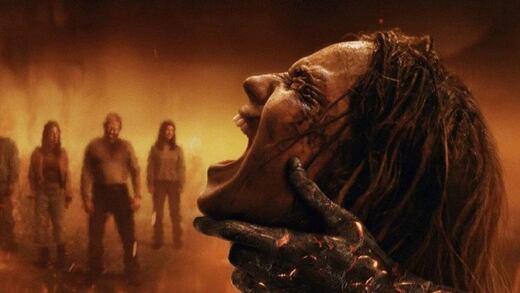 Reseña de Evil Dead: En Llamas, un horror que no es para corazones ni estómagos débiles