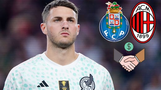 Padre de Santiago Giménez destapa negociaciones entre Milan y Porto por el mexicano