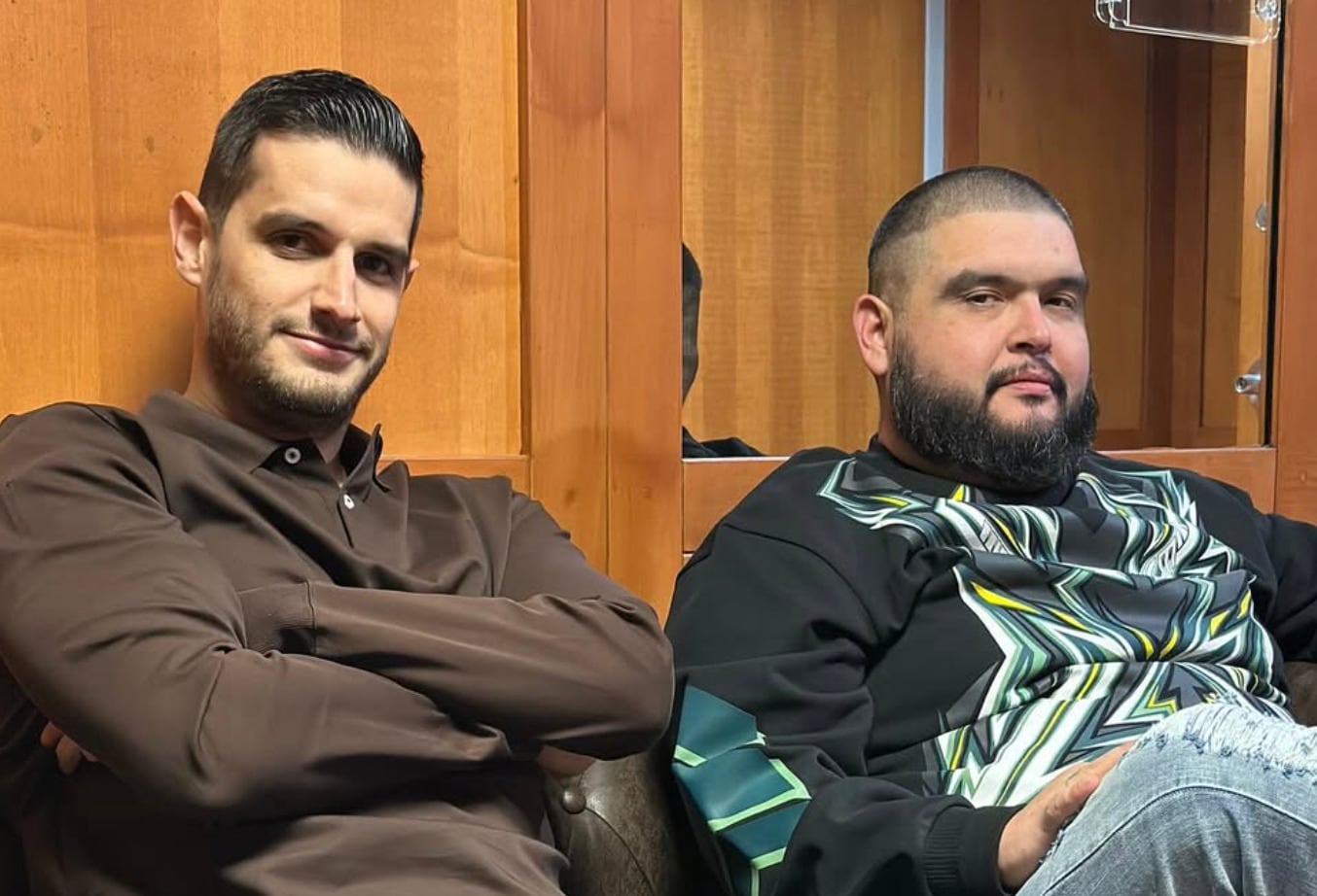 Hermanos de Leche, Adrián Marcelo y La Mole