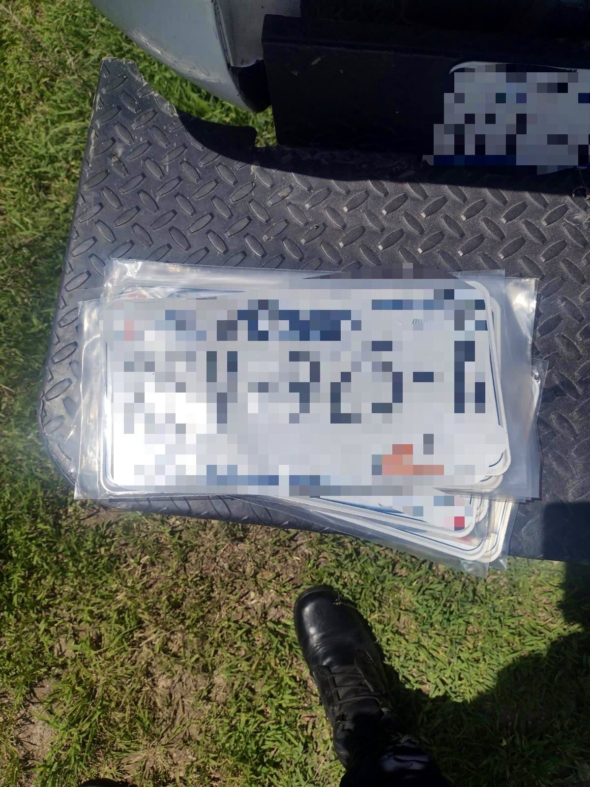 Placas vehiculares recuperadas por autoridades en Guanajuato