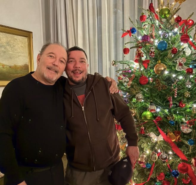 Rubén Blades junto a su hijo