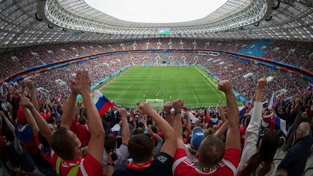 Los fans presentes en un estadio ruso.