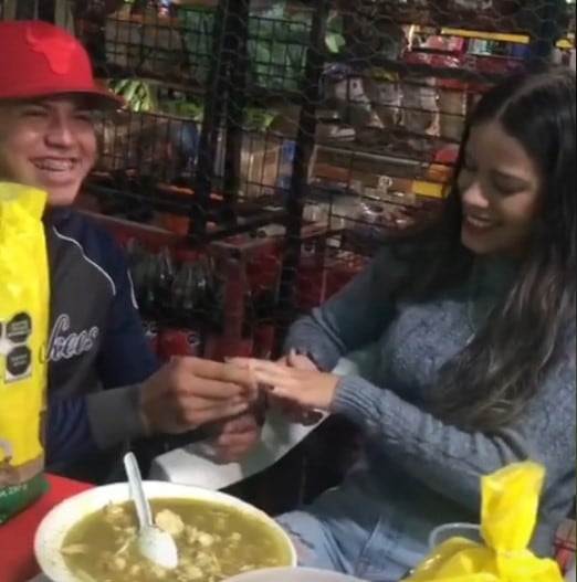 Anillo escondido en las tostadas