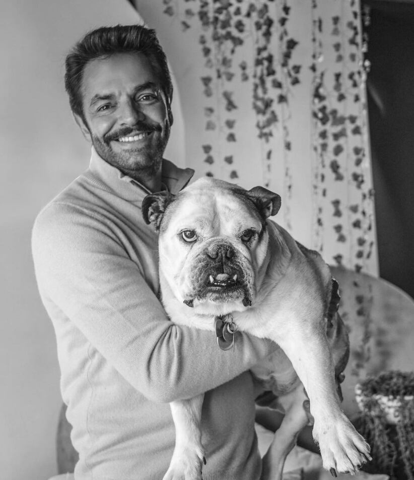 Eugenio Derbez y su perrita Fiona
