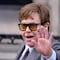 Elton John no se va con su gira de despedida; un nuevo álbum llega en abril