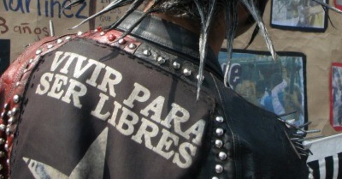 Punks In Mexico Inauguran “El museo del punk mexicano” en el Faro de Oriente