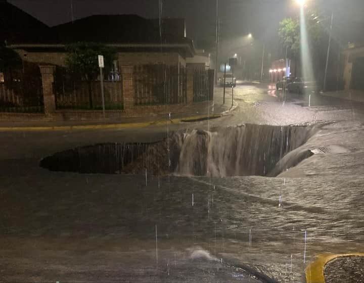 Alarma socavón en San Pedro.