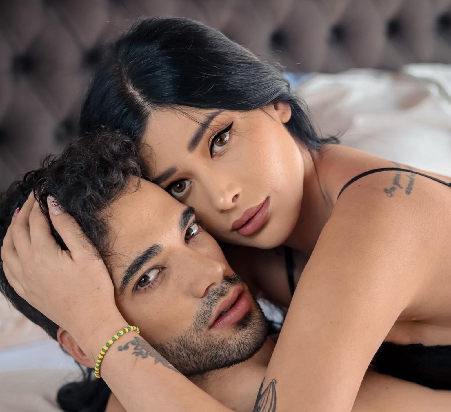 Brenda Zambrabo y Guty Carrera