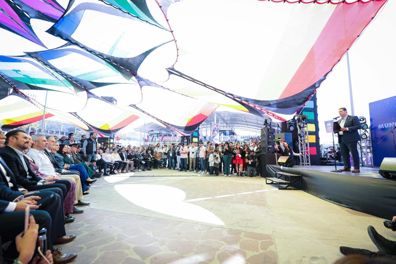 Diego Sinhue Rodríguez inaugura la Feria Estatal de León 2023 “Mundo por Descubrir”