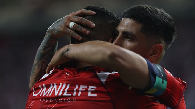 Chivas festeja gol