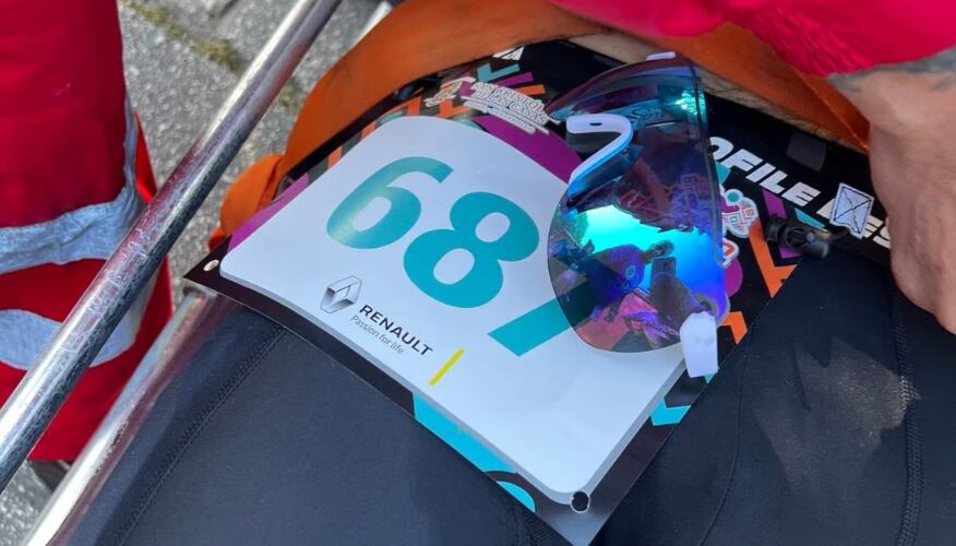 Juan Carlos Castro portaba el número 687 en el maratón de Chiapas