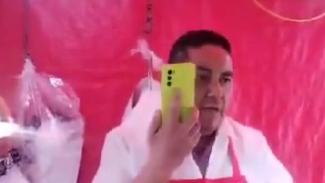 Taquero amenaza de muerte a clientes en CDMX