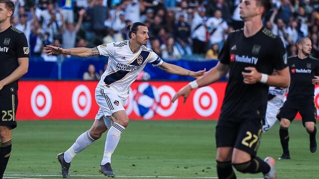 Zlatan Ibrahimovic brilló en el Derbi de Los Ángeles