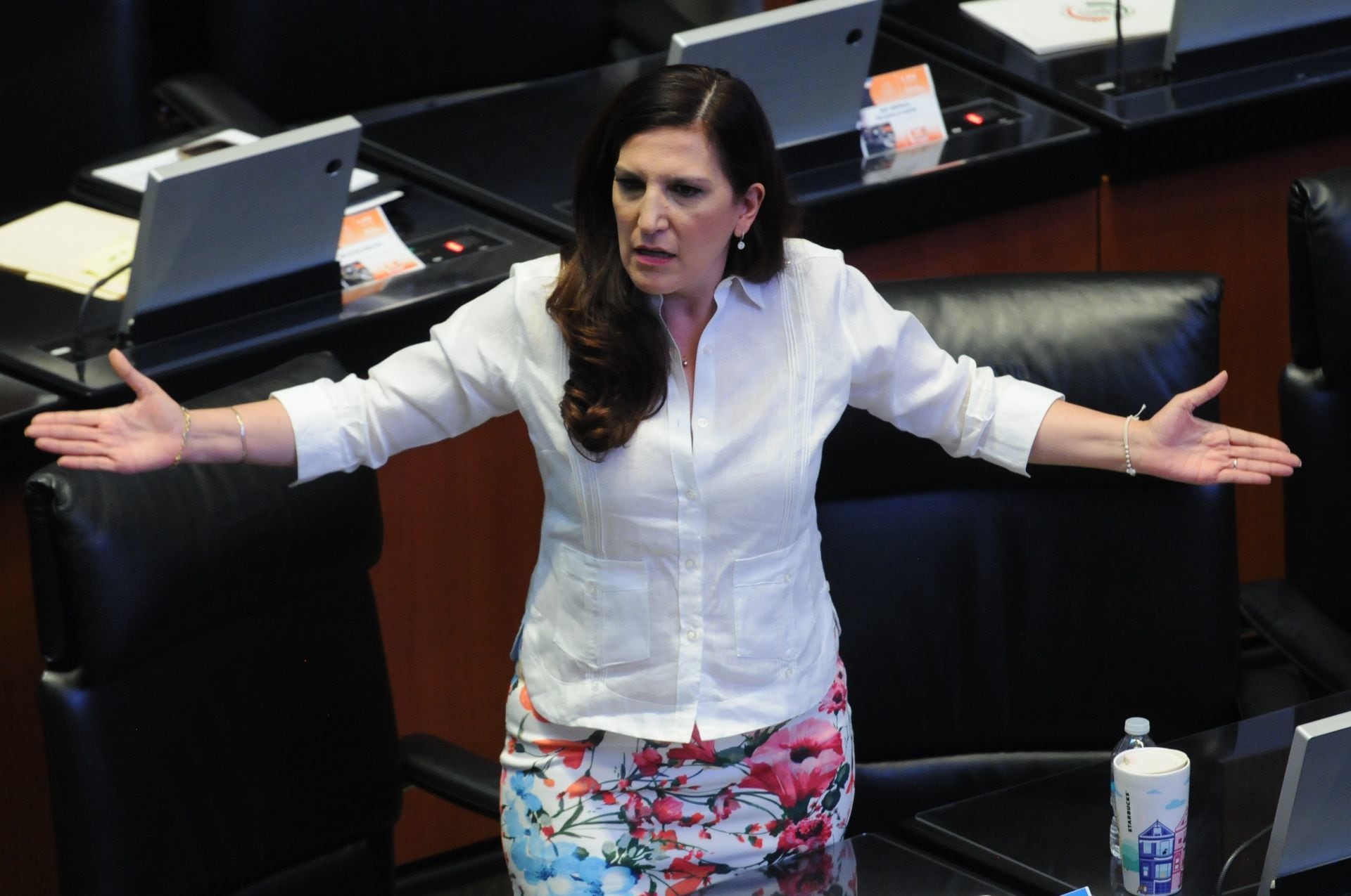 Kenia López Rabadán