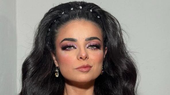 Violeta Isfel quiso cobrarle por entrevista a un reportero, pero él no se dejó y hasta la exhibió