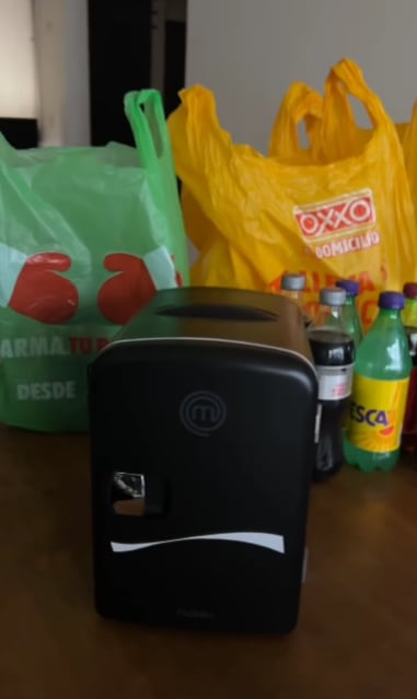 Mini refri de Coca Cola en Oxxo gratis