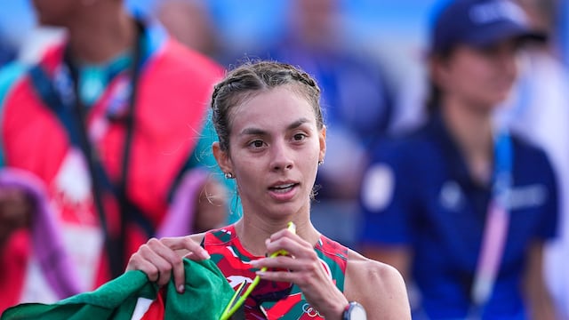 Alegna González brilla y conquista el GP Internacional de Marcha Cantones.