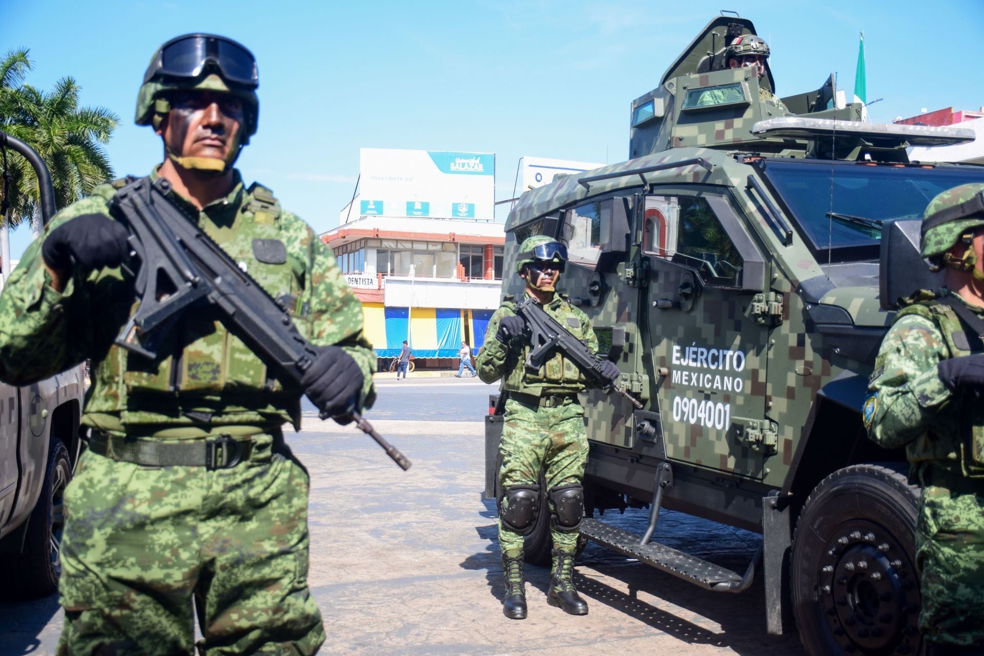 Esta es la razón por la que se usa el verde en vehículos militares de México y el mundo