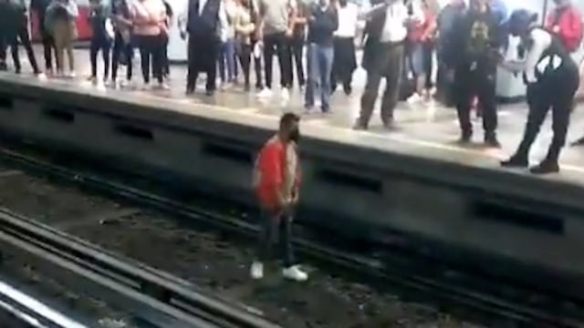 Borracho cae a vías del Metro; suspenden servicio de manera temporal