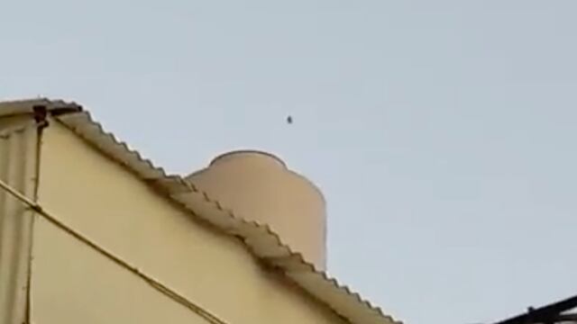 Capta OVNI cerca de su casa y pide ayuda a Jaime Maussan