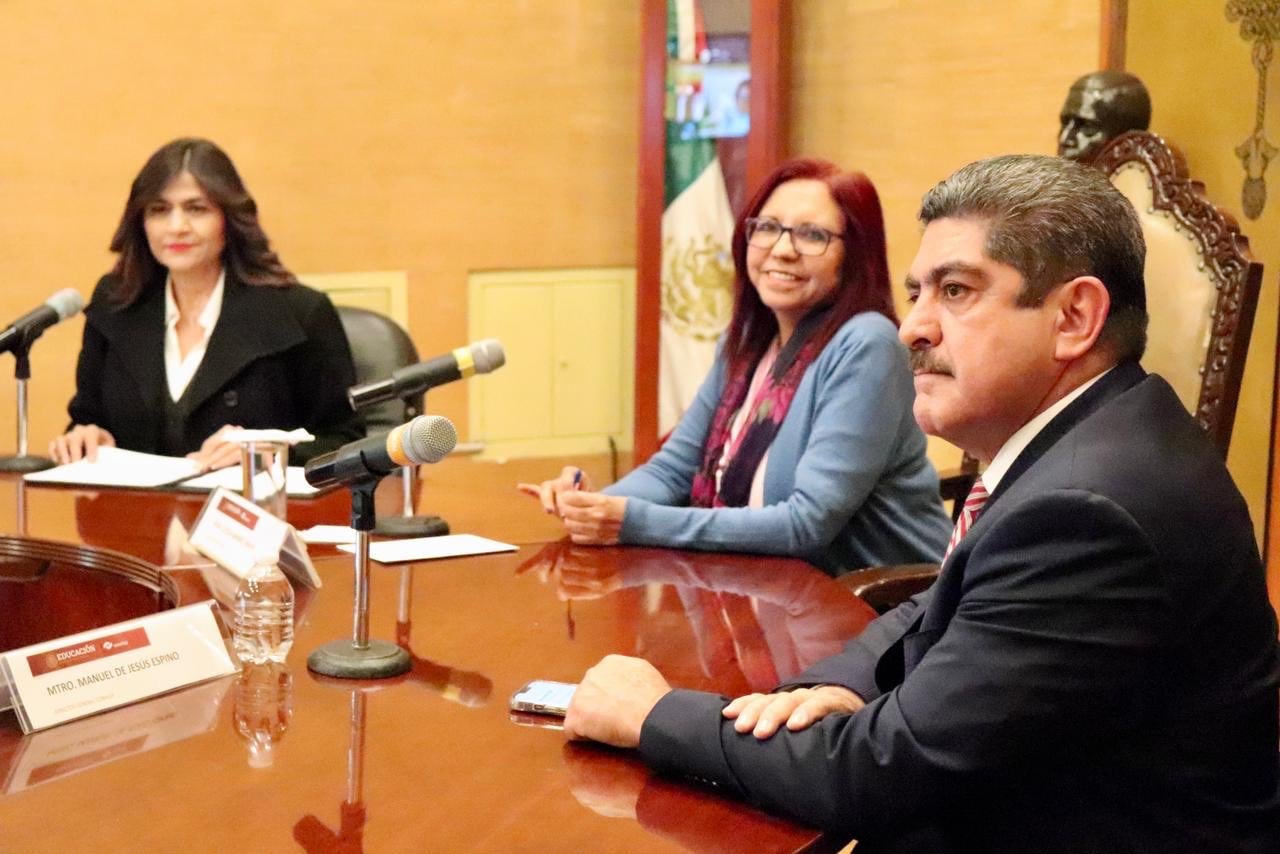 Manuel Espino es nombrado director general del Conalep por Leticia Ramírez