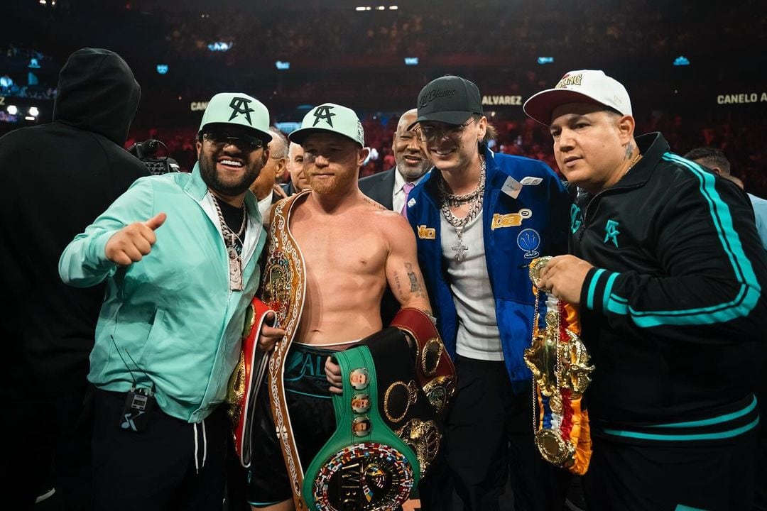 Canelo Álvarez con Peso Pluma y Luis R. Conriquez.