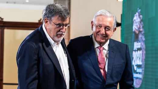 Leales y traidores a las máximas obradoristas