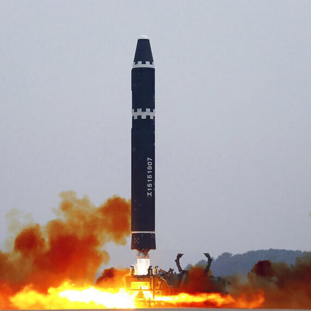 Corea del Norte lanza misil balístico desde Wonsan; Japón emite alerta