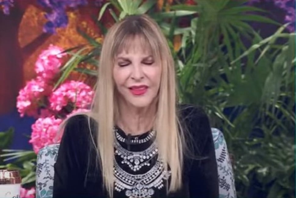 Shanik Berman llora por la salud de Carmen Salinas