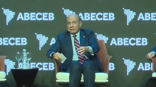 Felipe Calderón afirma que la extorsión es el verdadero negocio del crimen organizado