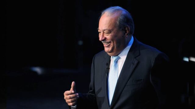 De acuerdo con un diario especializado, el valor de las empresas del mexicano supera en casi 40% todos los billetes y monedas en el país.