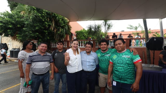 Cecilia Patrón reconoce a más de 1,200 trabajadores por atención a inundaciones