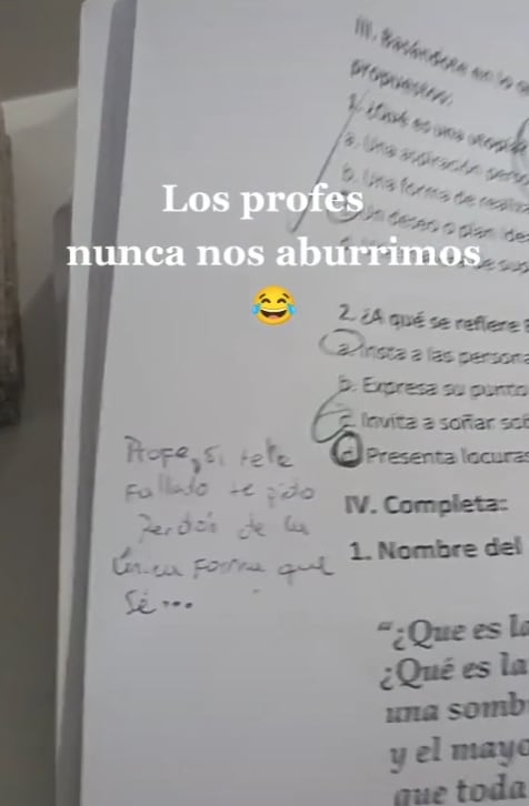 Alumno que pide perdón con canción de Chayanne