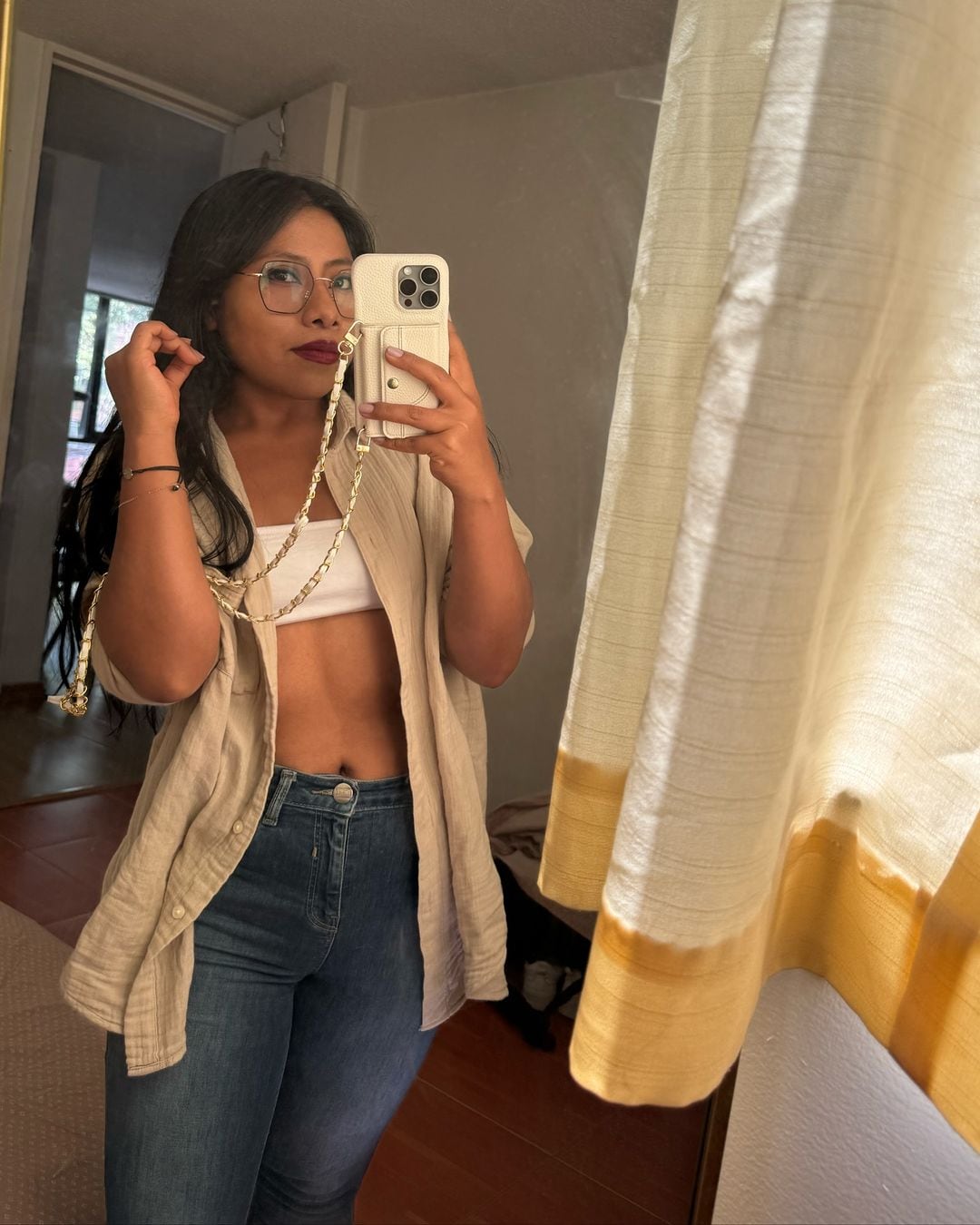Yalitza Aparicio presume abdomen