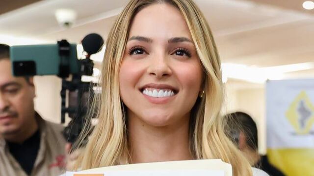 Mariana Rodríguez registra su candidatura al gobierno de Nuevo León
