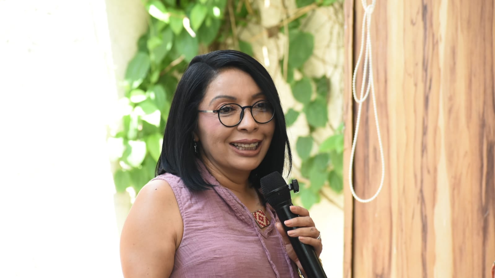 Esthela Damián suma respaldo de fundadores de Morena en Iguala